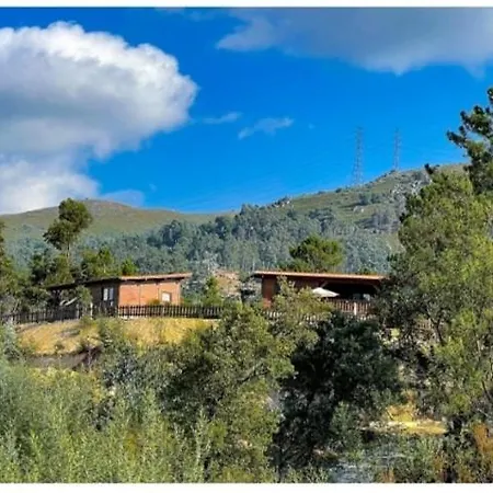 Quinta Da Resteva-chale Do Ribeiro * Виейра-ду-Минью