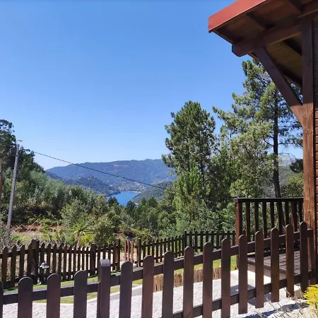 Шале Quinta Da Resteva-chale Do Ribeiro Виейра-ду-Минью