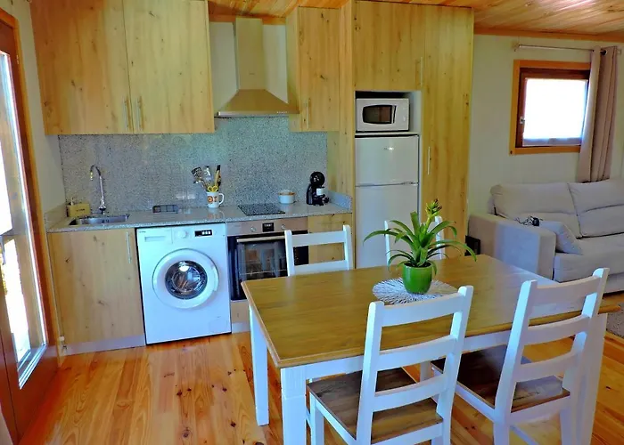 Quinta Da Resteva-chale Do Ribeiro ויירה דו מיניו